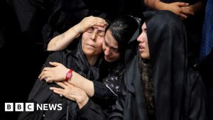 https___www_bbc_com_news_articles_cwy248