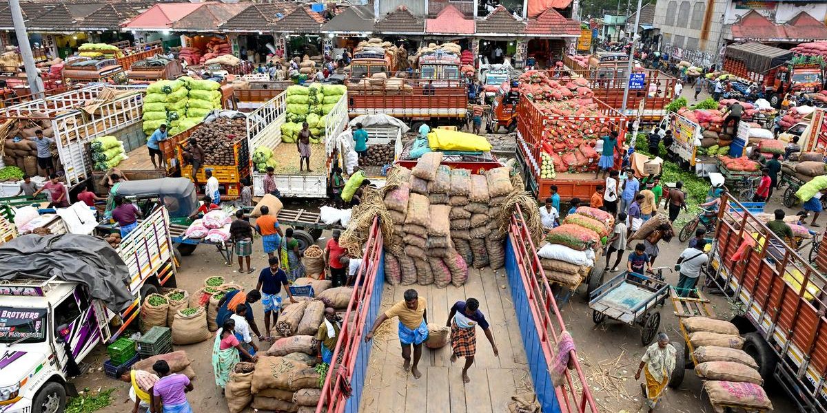 Tamil Nadu Grapples with Rampant Inflation and Rising Fuel Costs, Facing Budget Crisis