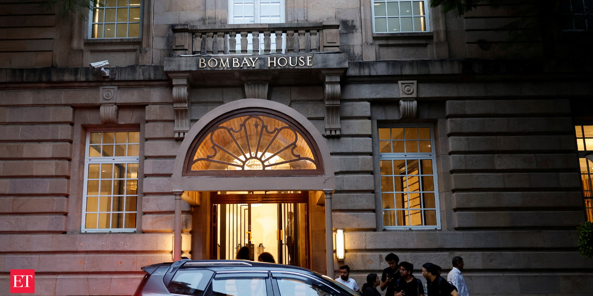Tata Sons Listing Looms as RBI Finalises NBFC Upper-Layer Companies Norm