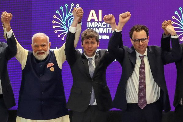AI Rivalry Heats Up: OpenAI Files for Confidential IPO Following Anthropic’s Move