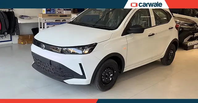 Tata Motors Unveils Updated 2026 Tiago Smart, Priced from Rs. 4.69 Lakh