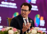 AI Pacing: Anthropic CEO Proposes Slowing Down Artificial Intelligence Development