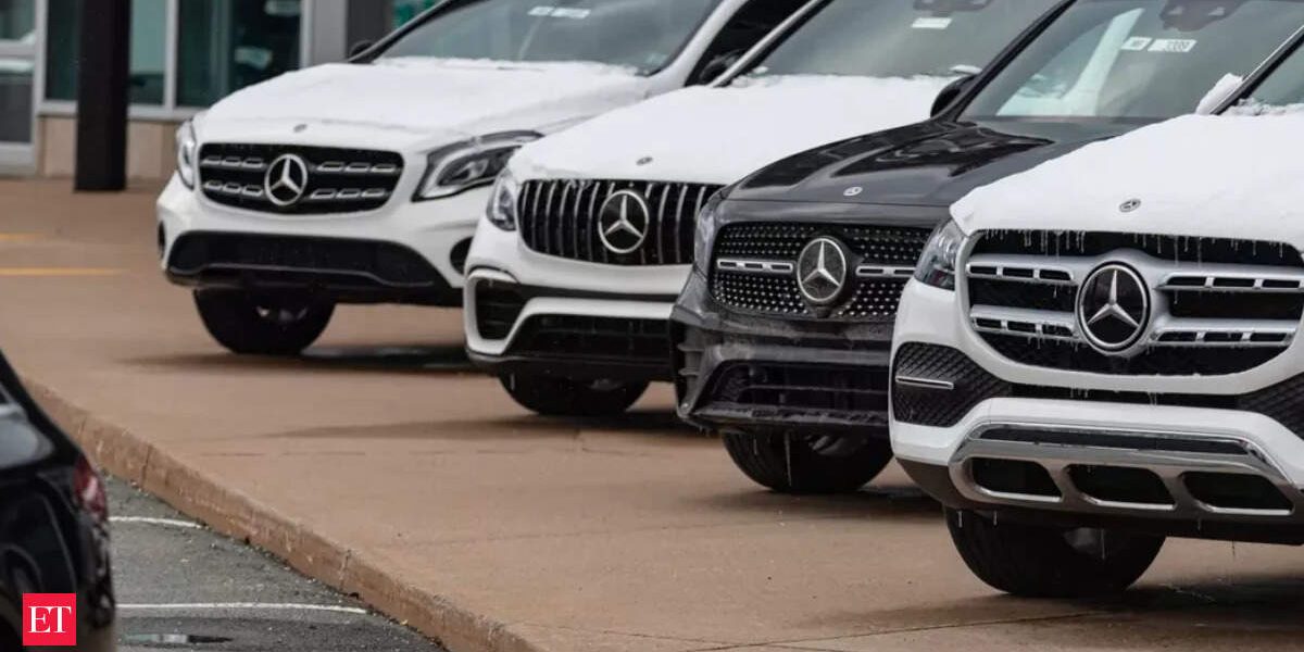 "Indian Luxury Car Market Expands as Premium Segment Sees Growing Competition"