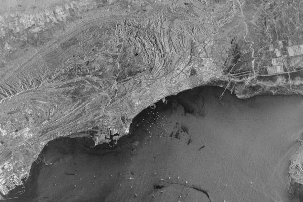 Standard Chartered Warns Hormuz Oil Flows Are Far From Normal