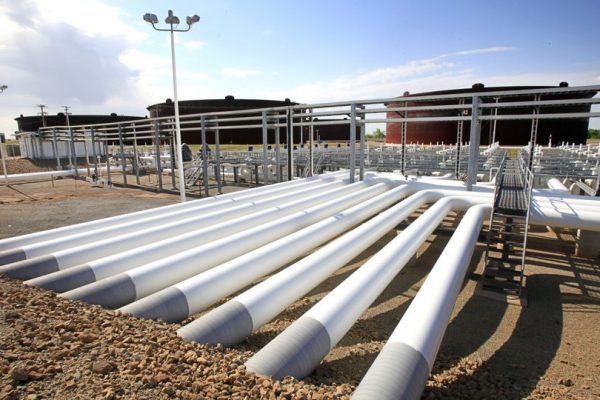 US Crude Oil Inventories Plummet by 11.12 Million Barrels